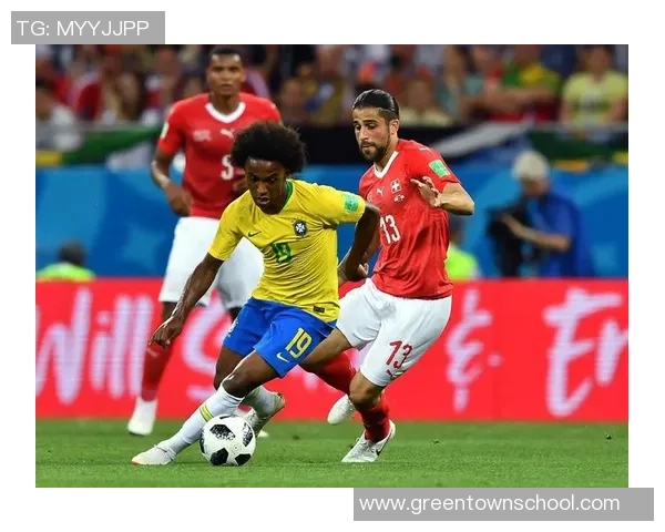 足球明星转身技巧全解析助你提升球场表现与竞技水平